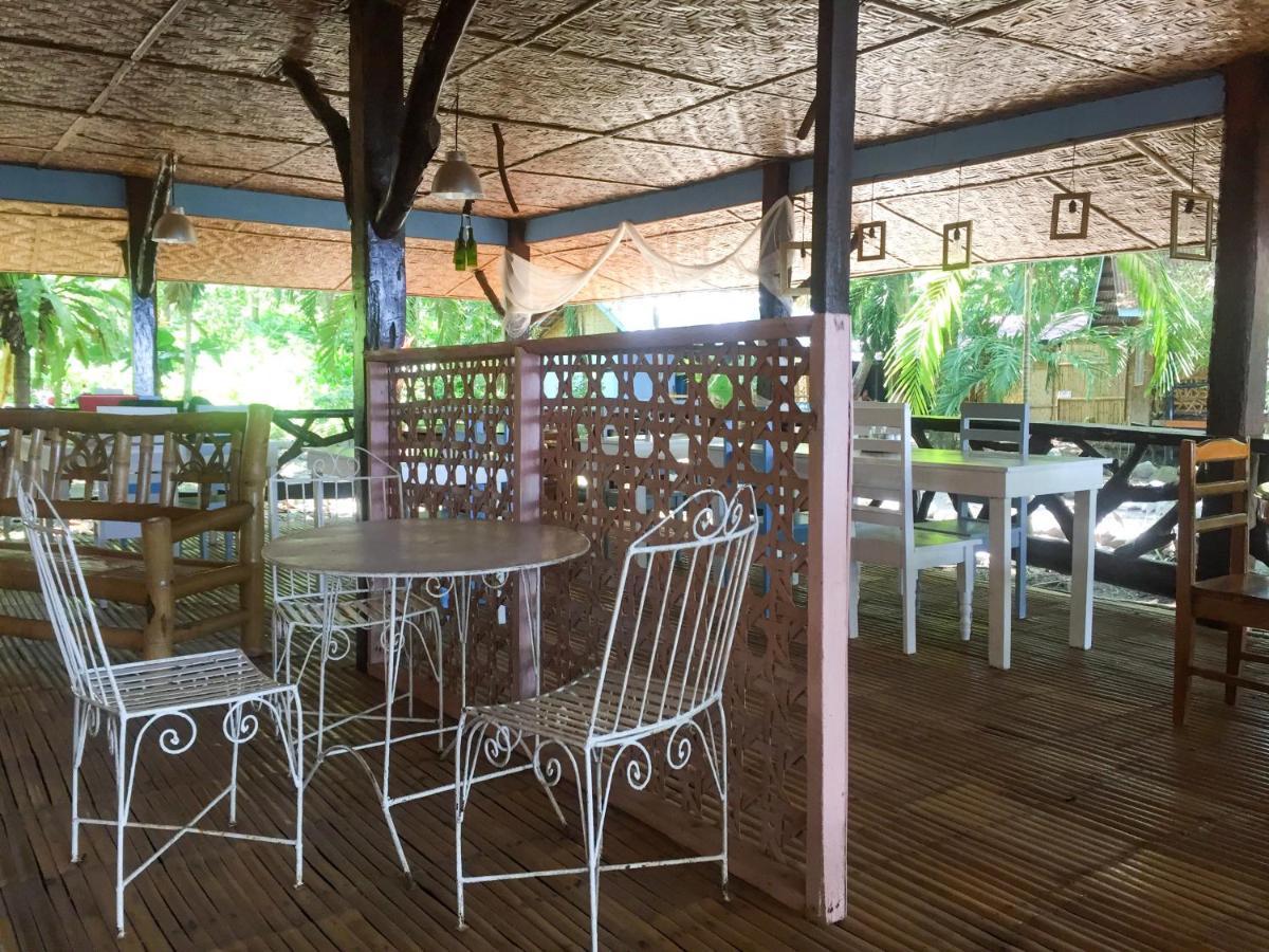 Beach House Resort And Dive Center Mambajao Exterior photo