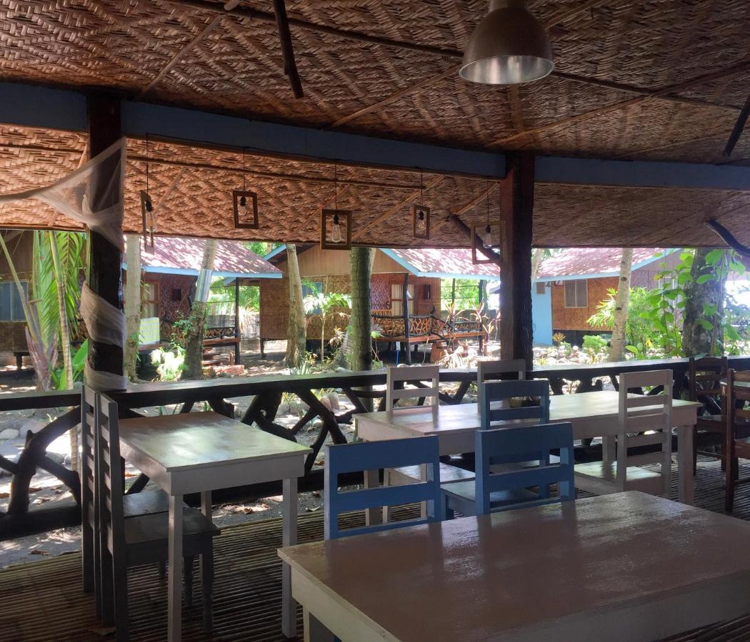 Beach House Resort And Dive Center Mambajao Exterior photo